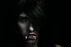 Dents de vampire